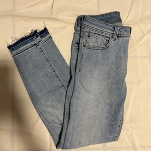 Zara Basic Denim Mid Rise Cropped Jeans - Size 4